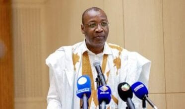 رئيس حزب الإنصاف الحاكم يدعو لمحاربة الفساد بالتخلي عن “الحمية القبلية والانتماءات الضيقة”