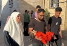 "سلاح التجويع" الإسرائيلي يودي بحياة طفل في غزة وعدد الضحايا بلغ 300 خلال 80 يوما