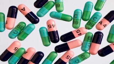 باستخدام الذكاء الاصطناعي.. علماء روس يقتربون من ابتكار 56 مضادا حيويا جديدا