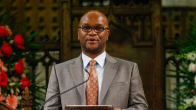 تقارير: العثور على سفير جنوب أفريقيا لدى فرنسا ميتاً في باريس