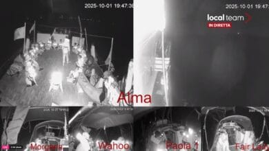 حصار بحري وتشويش كامل.. "جيش" الاحتلال الصهيوني يقتحم سفينتي "ألما" و"سايروس"