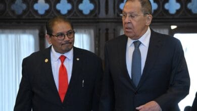 لافروف: ممارسات واشنطن ستخلق قوى إيرانية مؤثرة تتمسّك بالحصول على السلاح النووي