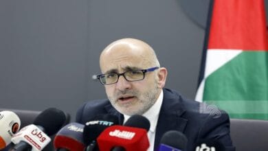 وزير المالية الفلسطيني: إطلاق تجريبي لتطبيق "يبوس" توفيره لجميع الموظفين قبل نهاية الشهر والاحتلال يحتجز 5.7 مليارات دولار