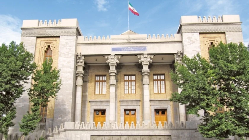 إيران تدين قرار الخزانة الأميركية وتحذر من تداعيات النكث بالعهود