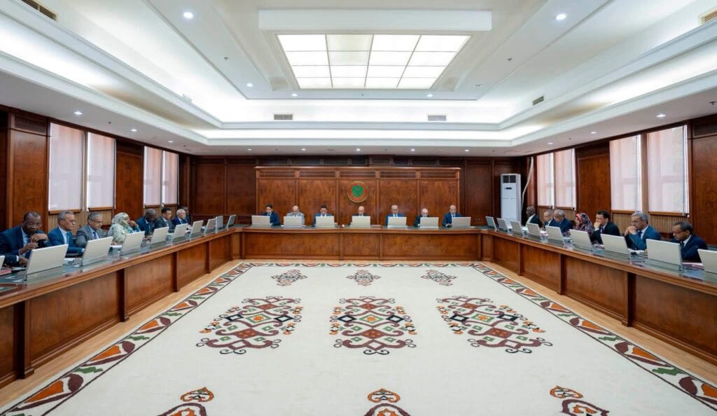 مجلس الوزراء يصادق على مشاريع مراسيم جديدة ويشيد بالمؤتمر الصحفي…