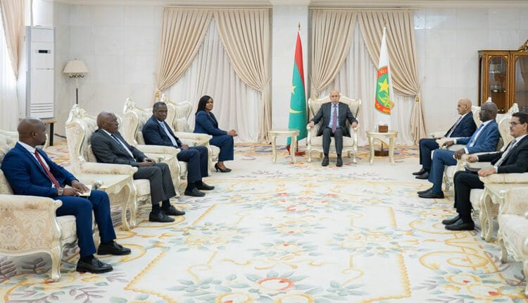 الرئيس الغزواني يبحث مع وفد حكومي من غينيا بيساو سبل…