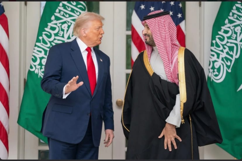ابن سلمان وترامب يبحثان هاتفياً أمن المنطقة والملاحة والتطورات المرتبطة…