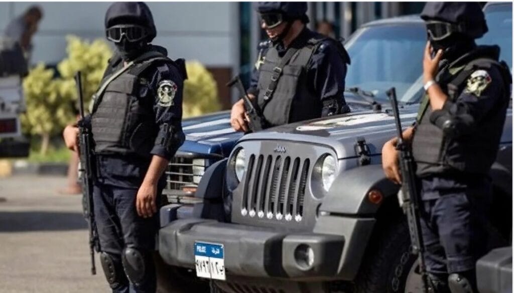 القبض على مسؤول مصري كبير ومساعده في قضية رشوة وفساد