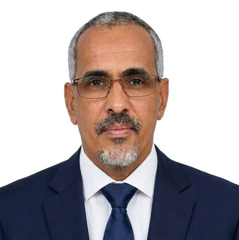 من المأمورية إلى أزمة الكهرباء.. حين تنشغل النخبة بتغيير الدستور…
