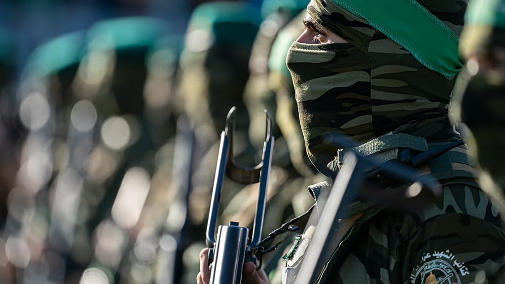 حماس تعلن مشاركتها في الانتخابات الفلسطينيه