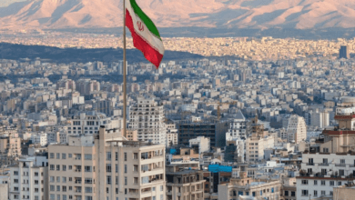 إيران: الدبلوماسية والدفاع متلازمان وسنتصدى للعقوبات الأميركية