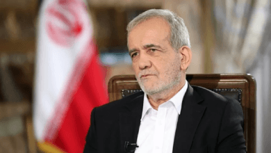 استمر سبع ساعات .... الرئيس الإيراني يكشف تفاصيل لقائه بالمرشد الأعلى مجتبى خامنئي