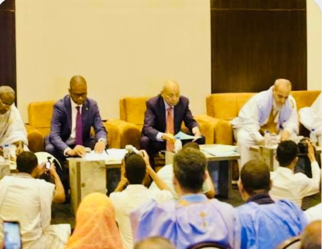 الحوار السياسي في موريتانيا: اتفاق على آلية الإشراف وغياب بعض…