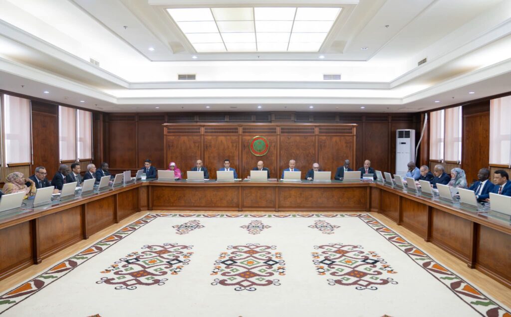 مجلس الوزراء يقر منظومة جديدة للتفتيش الصيدلاني ويرفع تكلفة الحج…