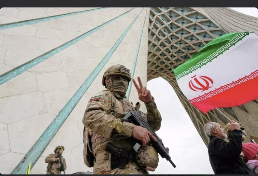 إيران تبقي أكثر من 50 وحدة قتالية وإسنادية على حدودها